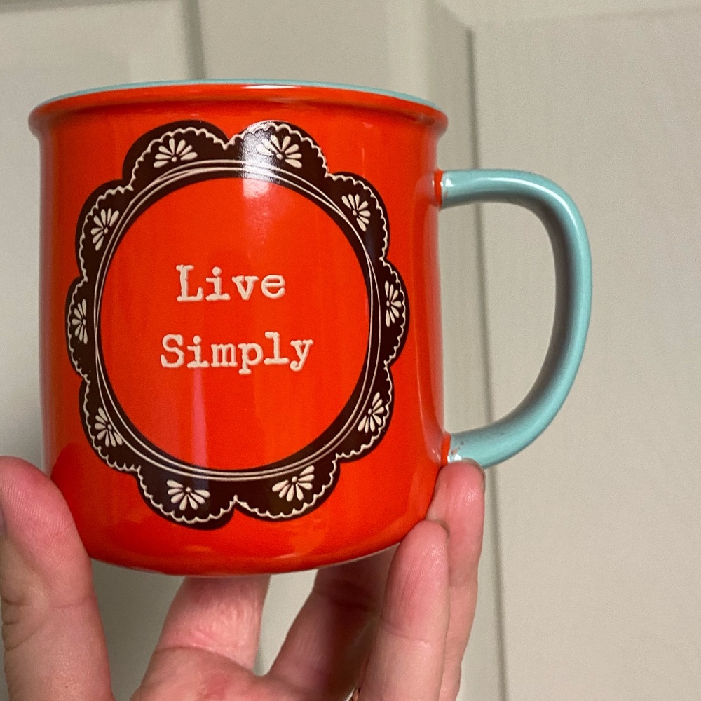 Amylee Weeks Live Simply mug